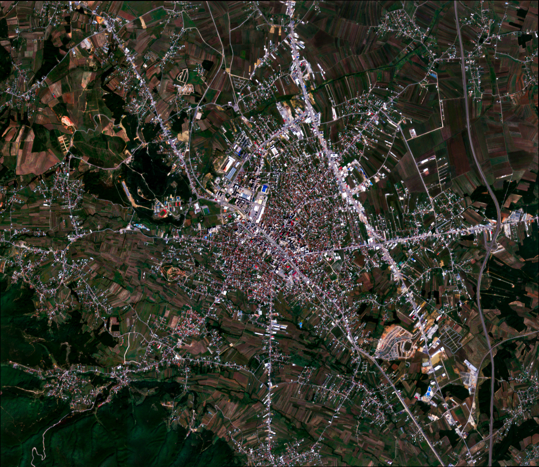 Ferizaj urban form 2024 — satellite morphology, by Engjëll Berisha